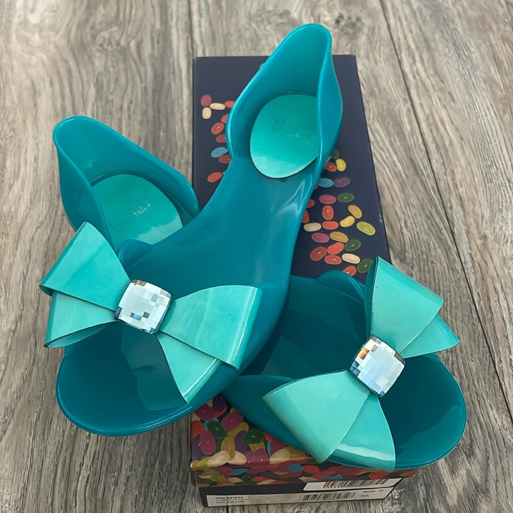 Stuart Weitzman- Gemini Sandals - turquoise